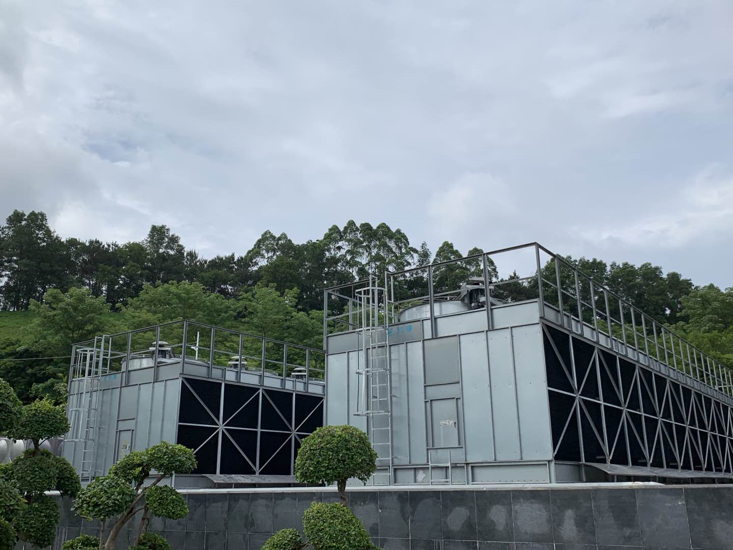 冷卻塔廠家教你如何判斷冷卻塔性能的多種方法(冷卻塔樣子)