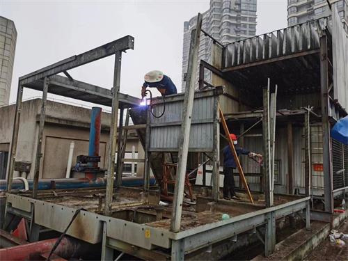 不銹鋼冷卻塔廠家解析玻璃鋼冷卻塔的灌漿及拆嘴過(guò)程