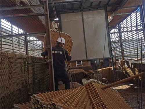 冷卻塔的組成部件和不同的分類方式(冷卻塔的結(jié)構(gòu)和功能)